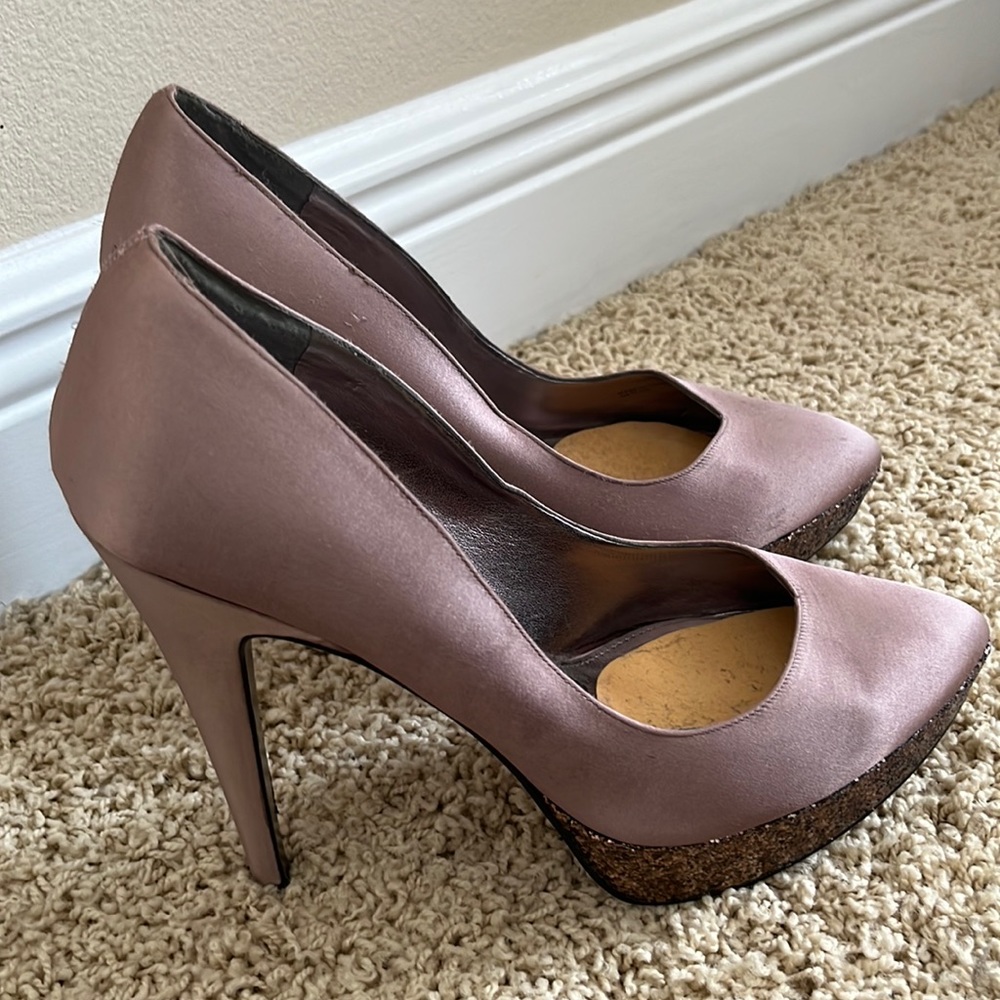 Nina mauve/pinkish heel with glitter platform size 9.5